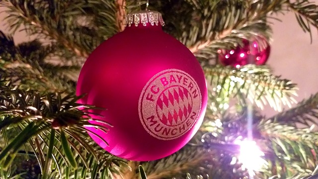 目标远大，但现实呢？巴萨明年有意引进塔+戴维+戴维斯等球员.